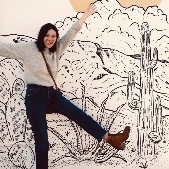 ✨Meet your Posher✨ - Picture 1 of 4